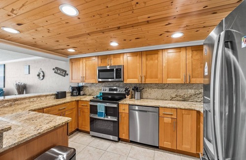 Daytona Beach Shores Condo | Oceanfront Traffic Free Beach - 603 Shores Club