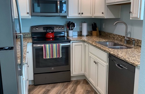 Daytona Beach Shores Condo | Oceanfront 3-bedroom condo – 17SE - Beach Access, Pool & Hot tub! Owner Managed