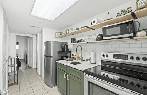 Crescent Beach Apartment | Oceanfront Bay Watch 1636 -Updated 1 Bedroom
