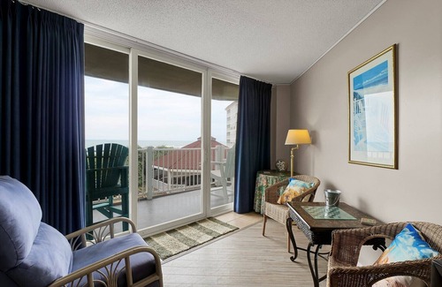 Sneads Ferry House | Oceanfront Condo with great views, community pool, and more