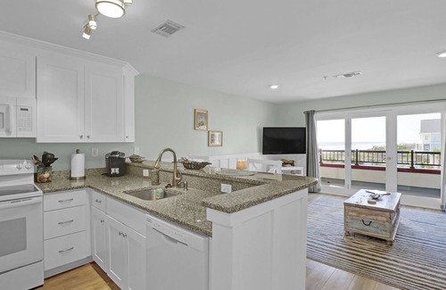 North Topsail Beach House | OCEANFRONT CONDO AMAZING VIEWS OF TOPSAIL BEACHES!