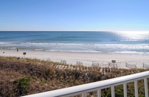 Sneads Ferry Condo | Oceanfront condo with ocean-view balconies, gym, pool & beach access