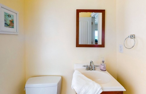 North Topsail Beach House | Oceanfront home with beach access, washer/dryer, deck, central AC & golf nearby