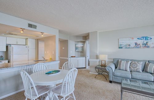 Sneads Ferry Condo | Oceanfront St. Regis gem with resort pool, fitness center, sauna & beach access