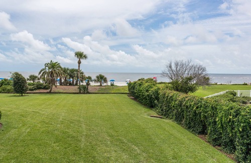 Saint Simons Island Condo | Oceanfront Complex! Amenities Include Pool, Fitness Center, Tennis Court, and Direct View!