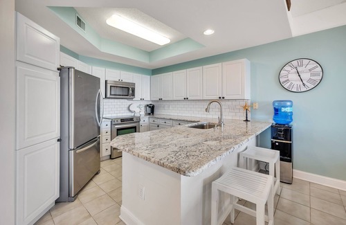 Saint Simons Island Condo | Oceanfront Condominium with pool! Plenty of Room for Family and Friends!