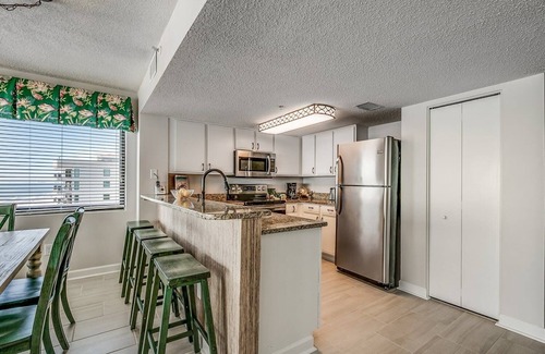 Ocean Drive Condo | Oceanfront Vibes | Poolside Bliss | Summer Serenity | V 806