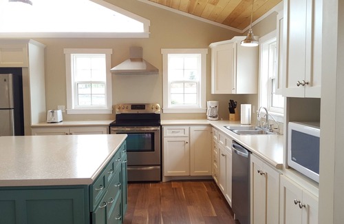 Mahone Bay House | Oceanfront Vacation Home near Mahone Bay, Nova Scotia