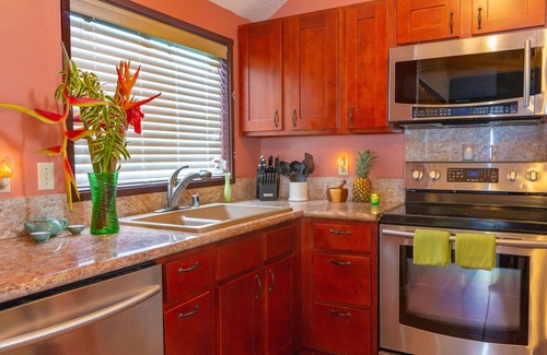 Princeville Condo | Oceanfront views, top floor privacy, bright tropical interior