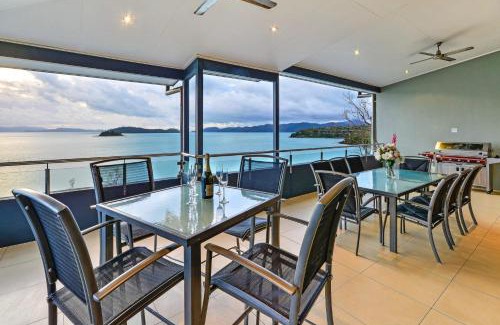 Hamilton Island Apartment | Oceanfront Villa 12 The Edge On Hamilton Island