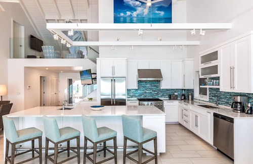 Ocean Point Villa | Oceanfront Villa - Private Dock for Snorkeling, 3 mins to Private Beach