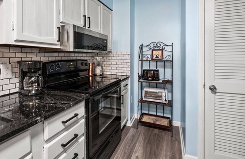 Crescent Beach Condo | Oceanfront with all the views! Condo w/pool, grill, sundeck, family friendly