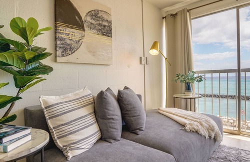 Makaha Condo | Oceanfront Waianae Condo w/ Community Pool Access!