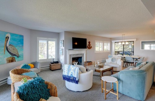 Pajaro Dunes Apartment | Oceanfront Watsonville Condo with Beach Access!