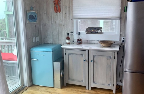 Ocean Beach House | Oceanfront waves & breezes ~ 4 bed/2 bath in Robbins Rest, Fire Island, NY