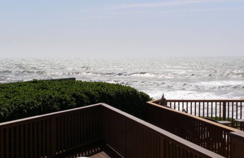 Smith River Cabin | OCEANFRONT WHITE ROCK RESORT