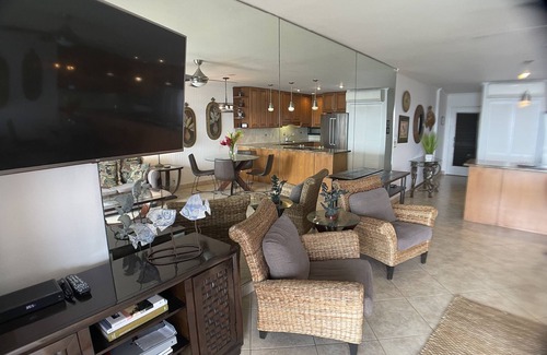 Kahana House | Oceanfront with unobstructed views of Molokai & Lanai, Sunsets, and Turtles!