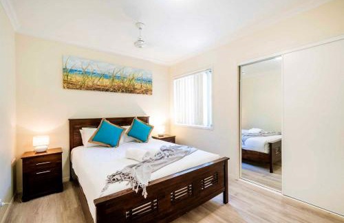 Yamba House | Oceania 11 - LJHooker Yamba