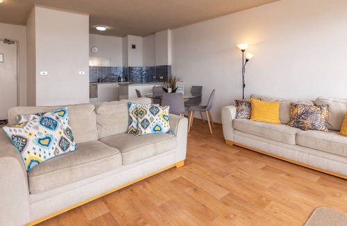 Forster Apartment | Oceanic 3 - On The Beach!