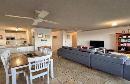 Kings Beach Apartment | OCEANIC APARTMENTS UNIT 7