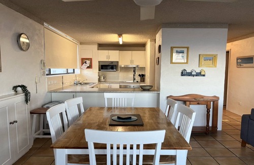 Kings Beach Apartment | OCEANIC APARTMENTS UNIT 7