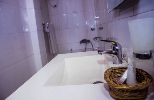 Accra Hotel | Oceanic Resort