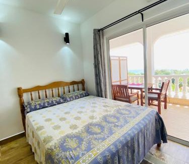 Beau Vallon House | Oceanic View Apartments