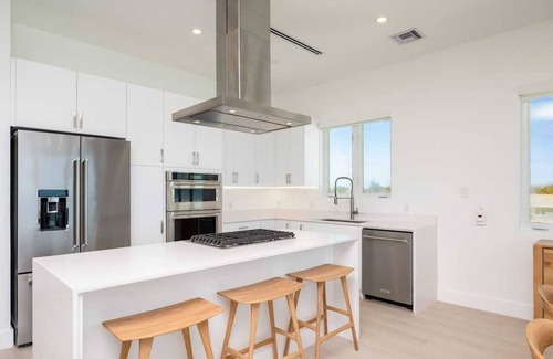 Northwest Point Apartment | Oceans 9 LUXE 4 BR Villa in West Bay
