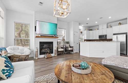 White's Gulfview House | Oceans Outlook on 30A - Gulf Views & Rooftop Hot-tub!