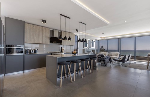 Big Bay Apartment | Oceanscape Penthouse, Blouberg by HMH