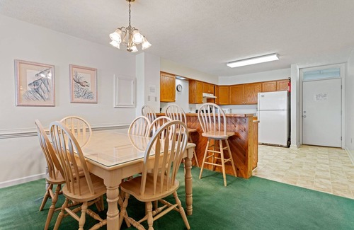 Kill Devil Hills Condo | Oceanside 2 Bedroom Condo at Golden Strand D1
