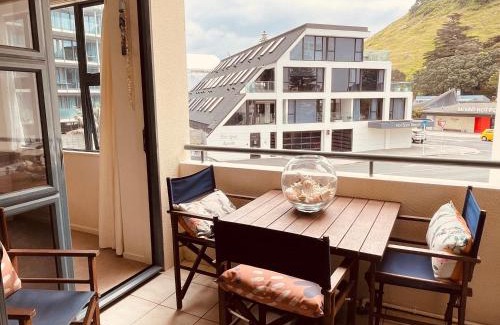 Mount Maunganui Apartment | Oceanside Apartment