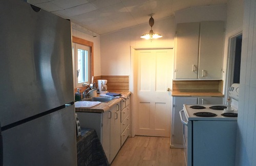 Dalhousie House | Oceanside bungalow next to a lighthouse, minutes walk to the beach!