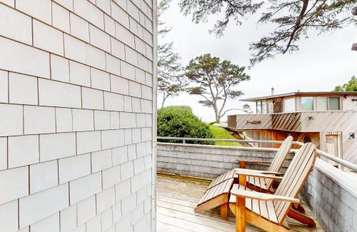 Neskowin House | Oceanside Cabin