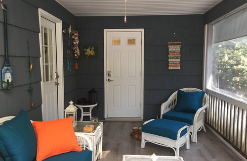 Rehoboth by the Sea Cottage | Oceanside Cozy Cottage 2 Blocks to Beach! Family & Dog Friendly! All Amenities!