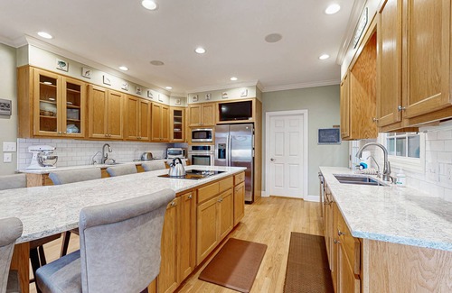 Edisto Island House | Oceanside Home w/Free WiFi, Patio, & Private Washer/Dryer - Dogs Okay