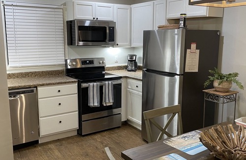 Palmetto Dunes Condo | 🌴OCEANSIDE, KING BD, 2 BR, 70" TV, SELF-CHECKIN VILLA, FLEXIBLE CANCELLATION🌴