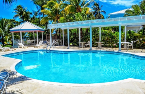 Northwest Point Apartment | Oceanside Penthouse Suite