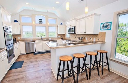 Pine Island House | Oceanside, Private Pool, Hot Tub, Rec Room-PI7, Island Breeze