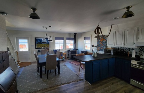 Joe Batt's Arm House | Oceanside Saltbox House with Modern Touches!