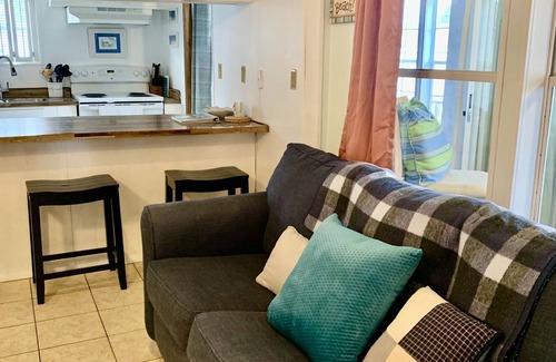 Garden City House | Oceanside Village 'Seagal' Beach House 3 Bed 2 bath with WI-FI .