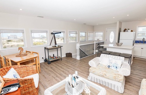 Corolla House | Oceanside, Wild Horses! Beach getaway, remote location, 4x1701, Sandy Paws Retreat