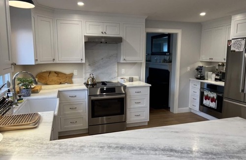 Narragansett House | Oceanside with mesmerizing view