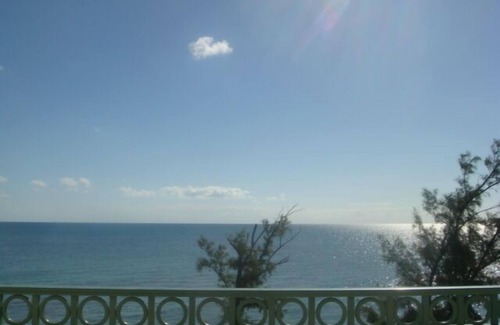 Nassau House | OCEANSPRAY! Opulent Beach House w/Saltwater Pool IN THE HEART OF THE BAHAMAS