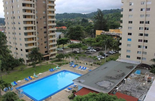 Ocho Rios Condo | Oceanview 1 bedroom Condo with A/C, Cable & WiFi