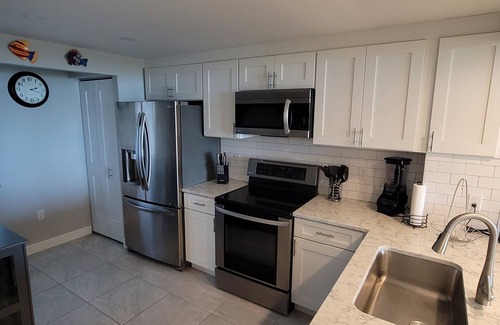 Marco Island Condo | Oceanview 2-bed, 2-bath condo in a secure gated resort on Marco Island, Florida