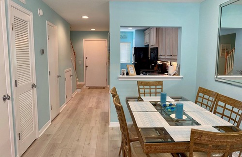 Crescent Beach Condo | Oceanview 2 bedroom Townhouse Summerhouse unit 350
