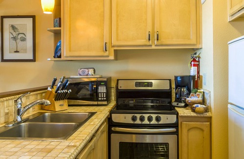 Hana Apartment | Oceanview #202 at Hana Kai Maui - Lofted Studio Upper Floor, Panoramic View!