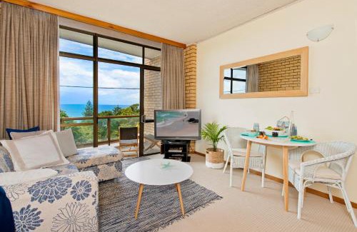 Port Macquarie House | Oceanview at Flynns