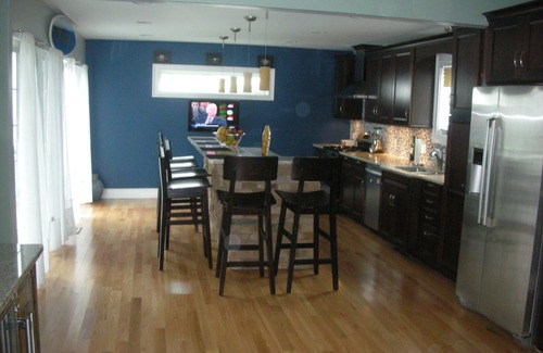 Newport House | Oceanview Beach House with great views and wrap around porch,short walk to beach